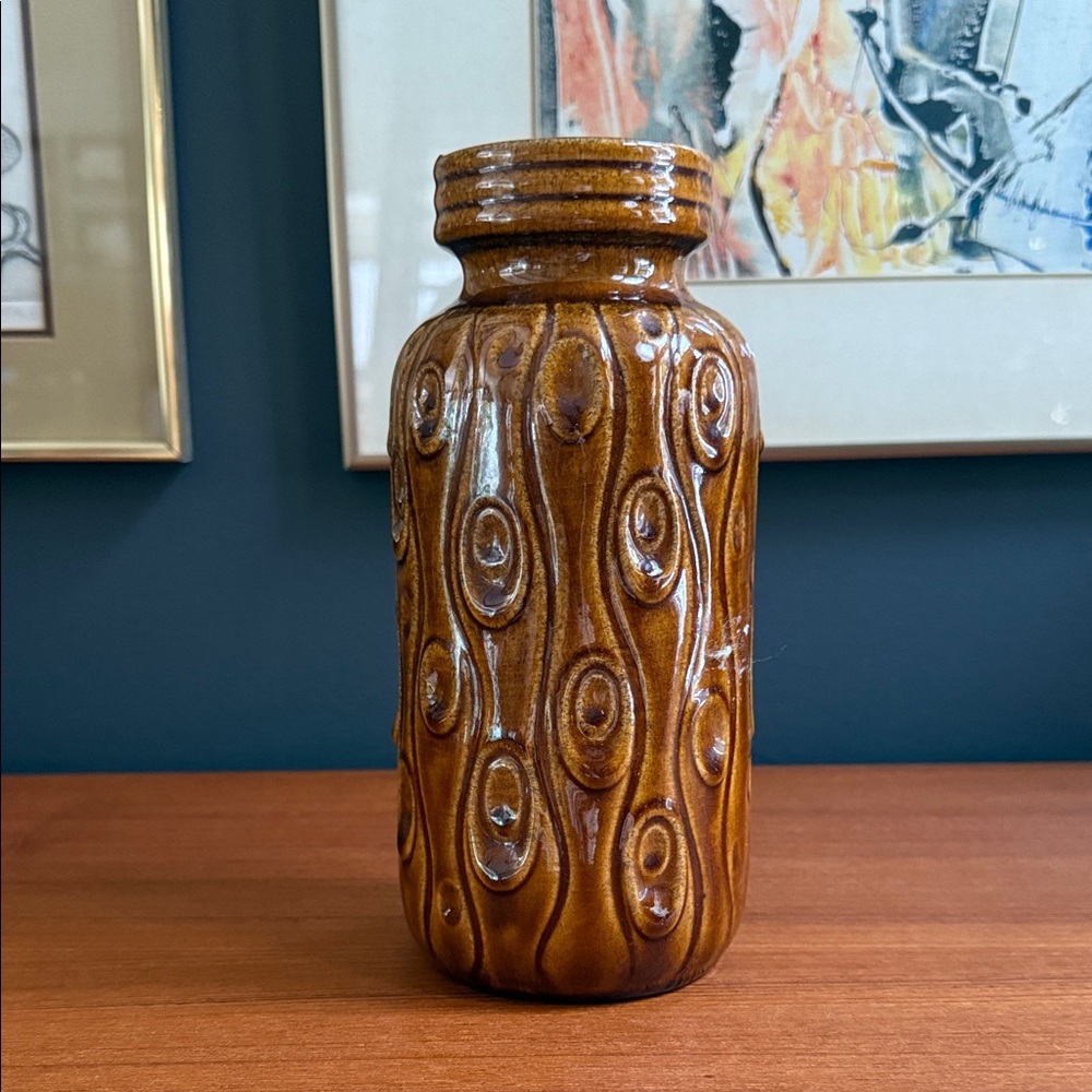 Scheurich 288-22 vase a "Koralle" (Coral) pattern and a brown glaze west German